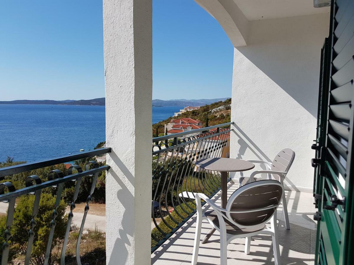 Villa Berg Maslinica Eksteriør bilde